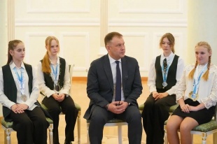 Илья Середюк поблагодарил юных кузбассовцев за успех на «Президентских состязаниях»