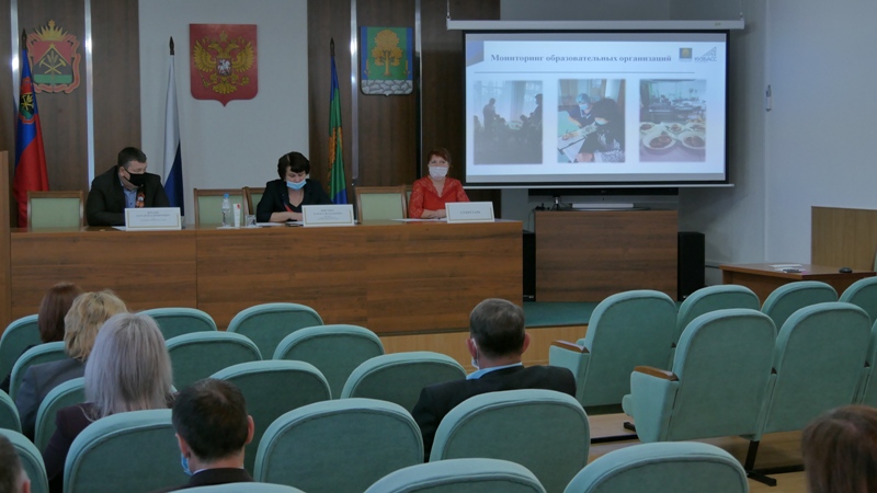 20 октября 2020 года состоялась очередная восемнадцатая сессия Совета народных депутатов Топкинского муниципального округа
