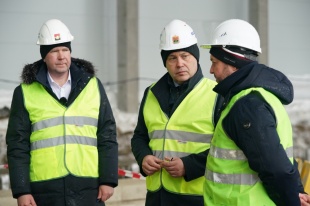 Илья Середюк поддержал меры по ускорению запуска деревообрабатывающего комбината в Кузбассе
