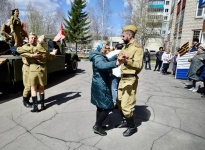 В КуZбассе ветеранов поздравляют с наступающим Днем Победы