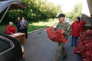 По поручению Сергея Цивилева 10 тысяч кузбассовцев получили бесплатно овощные наборы