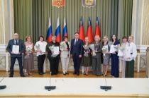 Илья Середюк поздравил работников местного самоуправления