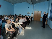 В Топках Заместитель начальника Госавтоинспекции провел урок безопасности в МБОУ «ООШ №6» 